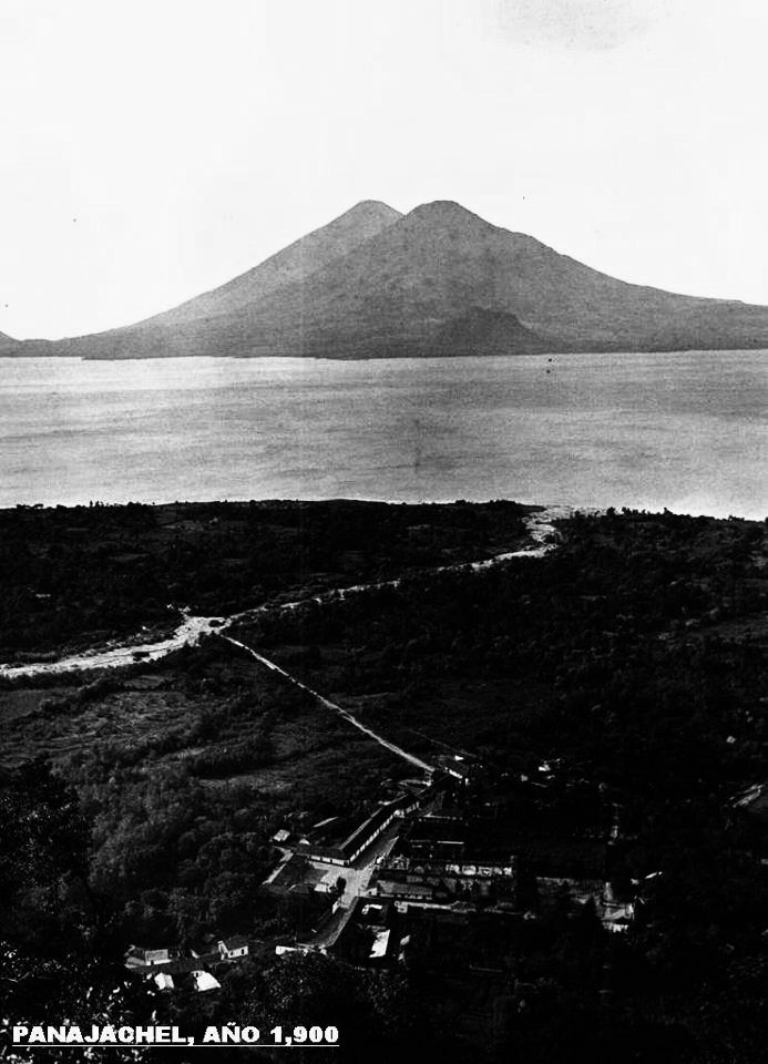 Panajachel1900 — travel photo of Panajachel, Antigua Guatemala