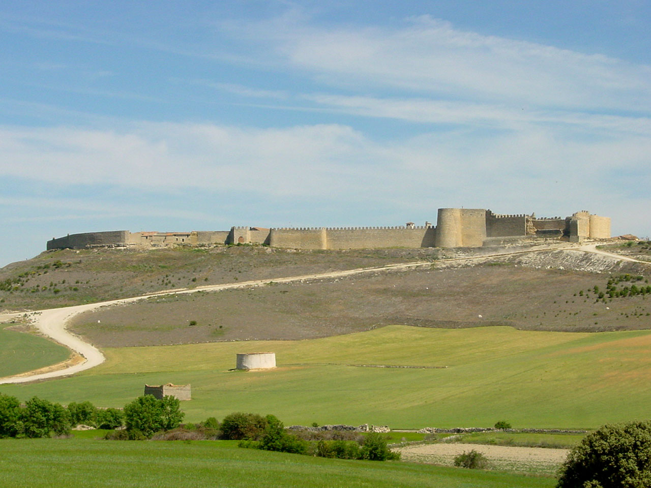 Urueña vista2 lou — travel photo of Urueña, Valladolid