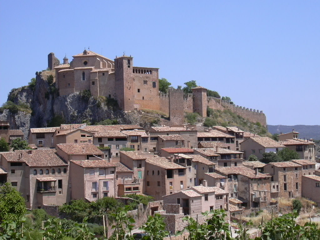 Alquézar - vista general — travel photo of Alquézar, Aragón