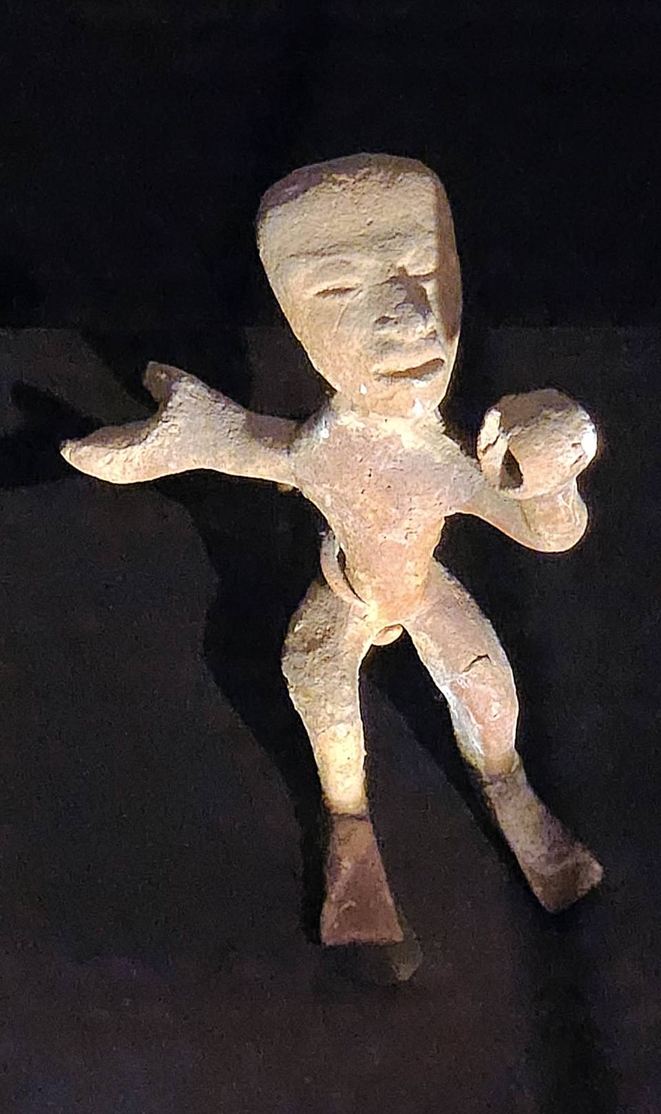 Teotihuacán portrait figure NHMLA — travel photo of Teotihuacán
