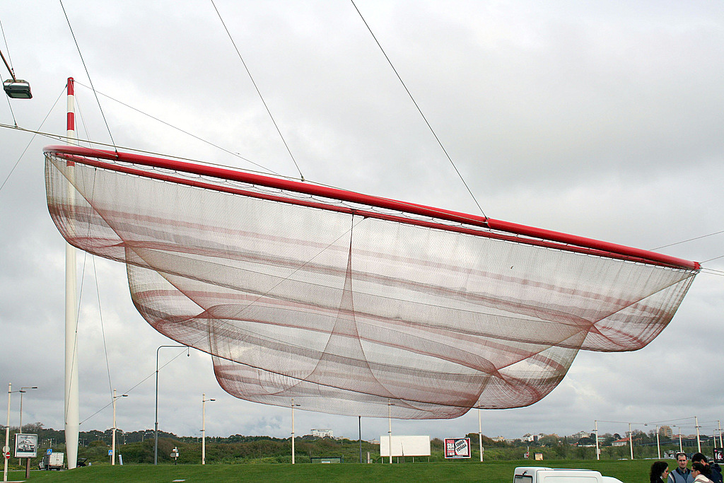 Anemona She Changes (Porto-Matosinhos) — travel photo of Matosinhos, Porto