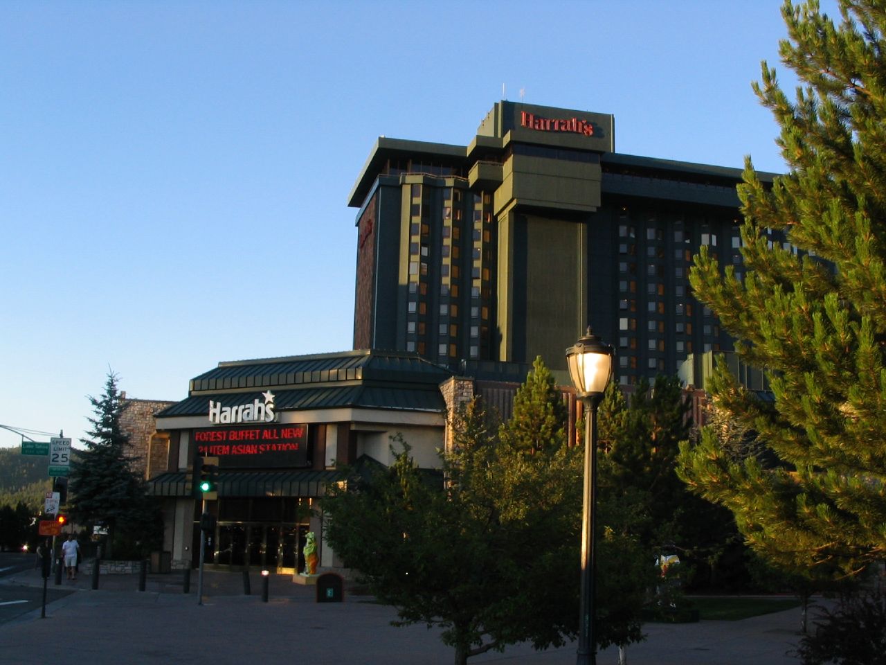 Harrah's Lake Tahoe — travel photo of Harvey's and Harrah's, Stateline (Lake Tahoe)