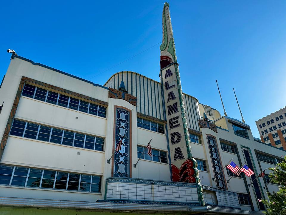 Alameda Theatre (San Antonio) — travel photo of Open-air theatre, Alameda Botanic Gardens