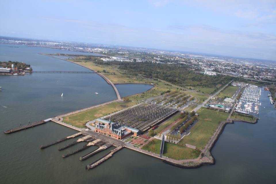 Liberty State Park — travel photo of Liberty State Park, Statue of Liberty & Ellis Island