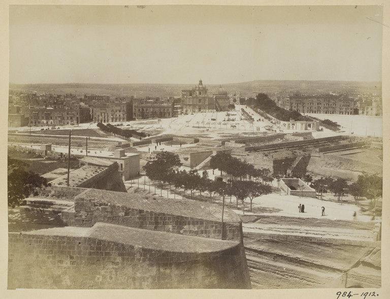 Panorama of Floriana and entrance to Valletta (V&A Museum) — travel photo of Floriana, Valletta