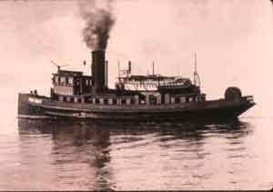 Seattle fireboat Snoqualmie — travel photo of Snoqualmie, Seattle
