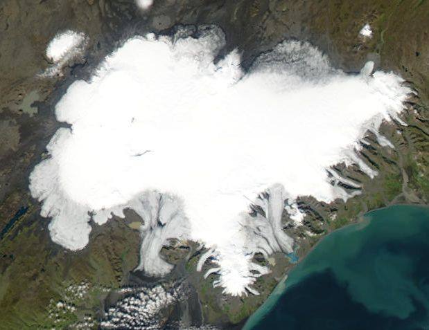 Vatnajökull — travel photo of Jökulsárlón & Vatnajökull, Iceland