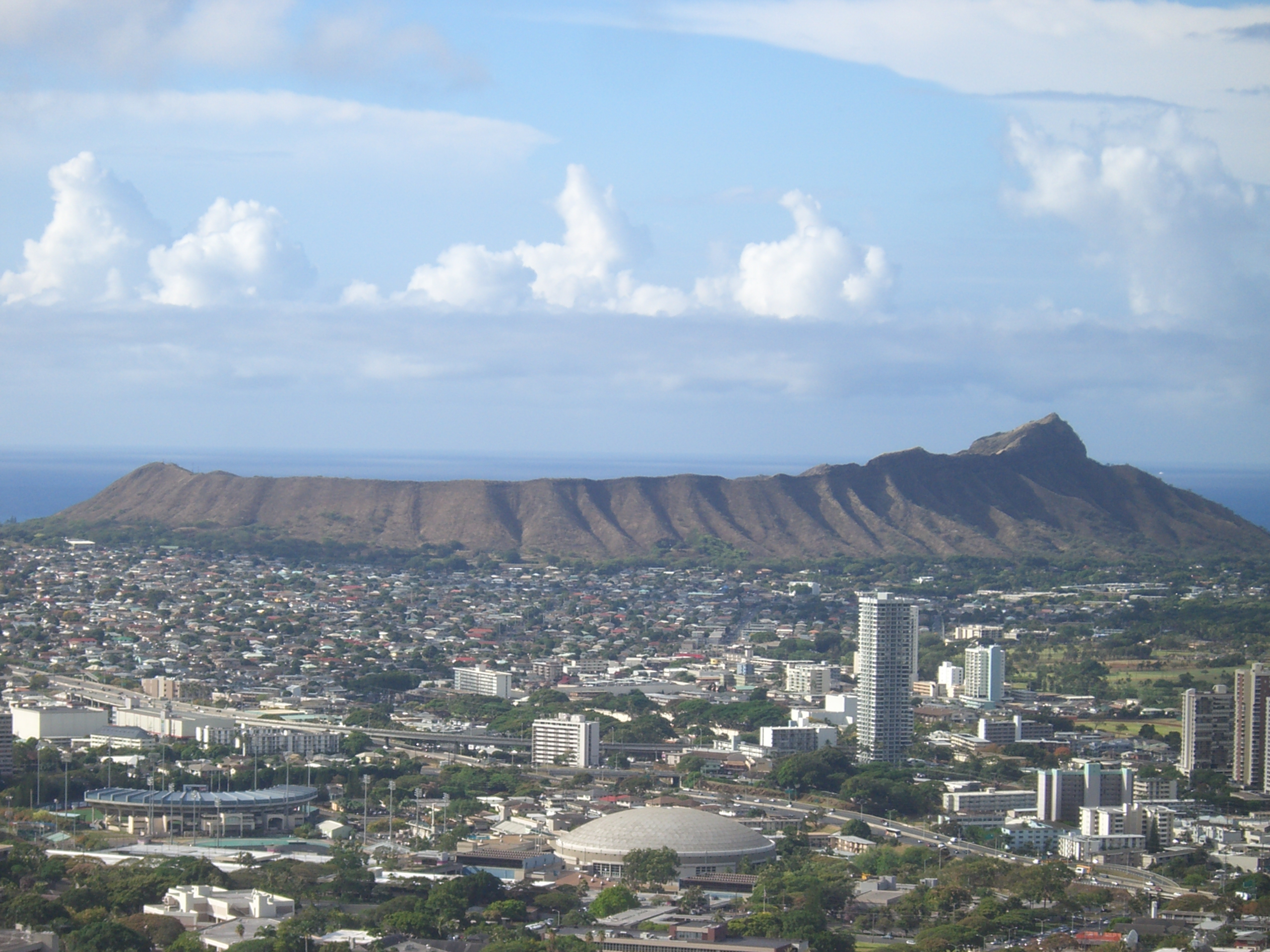 Diamond Head, Hawaii — travel photo of Hawaii Kai, Honolulu and Waikiki