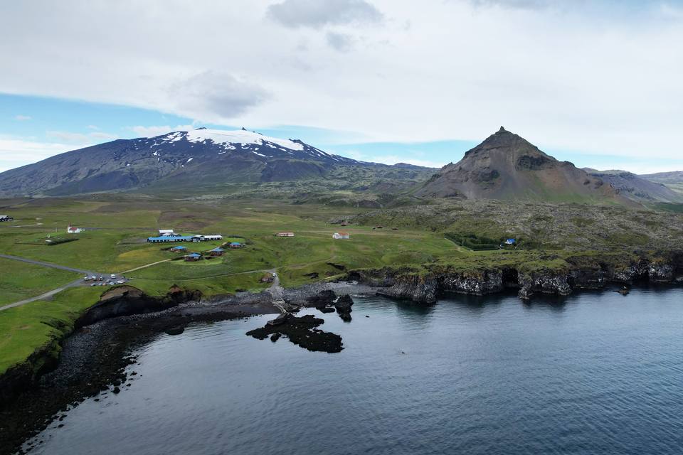 Hellnar — travel photo of Arnarstapi & Hellnar, Snæfellsnes Peninsula