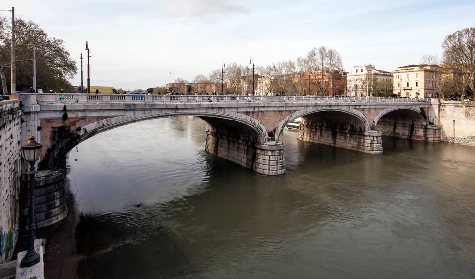 Ponte Regina Margherita — travel photo of Ponte Regina Margherita, Prati