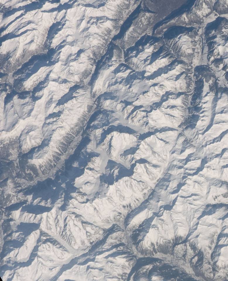 ISS018-E- - View of France - Massif du Mont-Blanc - Vallée de Chamonix - Aiguilles Rouges - Courmayeur - Val Ferret - Val d’Entremont (cropped) — travel photo of Courmayeur, Chamonix & Mont Blanc