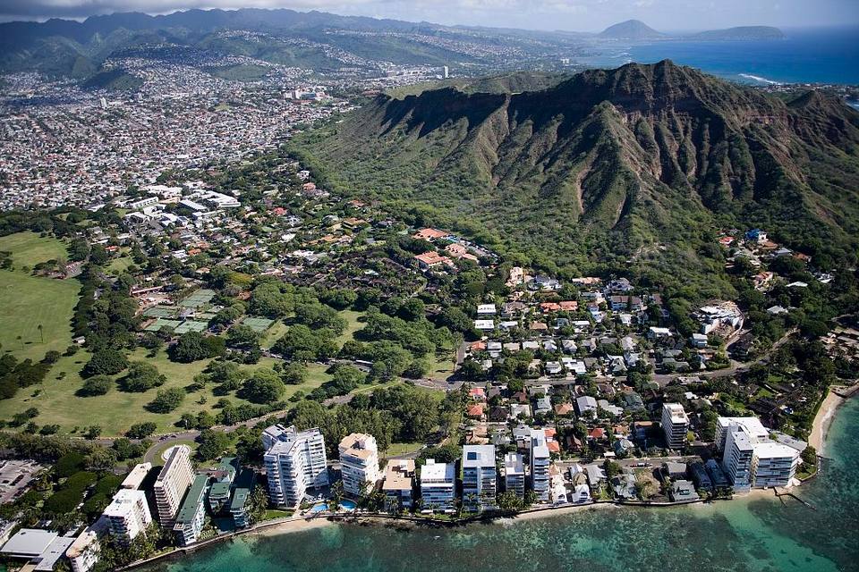 Aerial view of Waikiki Beach and Honolulu, Hawaii, Highsmith — travel photo of Honolulu and Waikiki, Hawaii