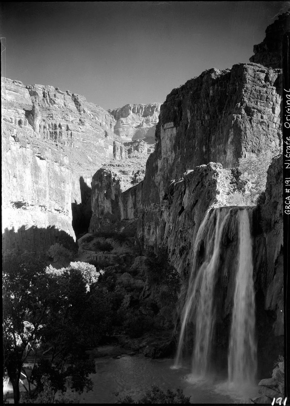 Grand Canyon HistoricGrand Canyon Historic Grand Canyon Historic Havasu Falls ( ) — travel photo of Grand Canyon, The American Southwest