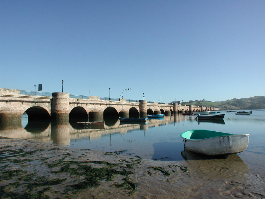 Puente de la Maza, San Vicente de la Barquera — travel photo of San Vicente de la Barquera, Cantabria