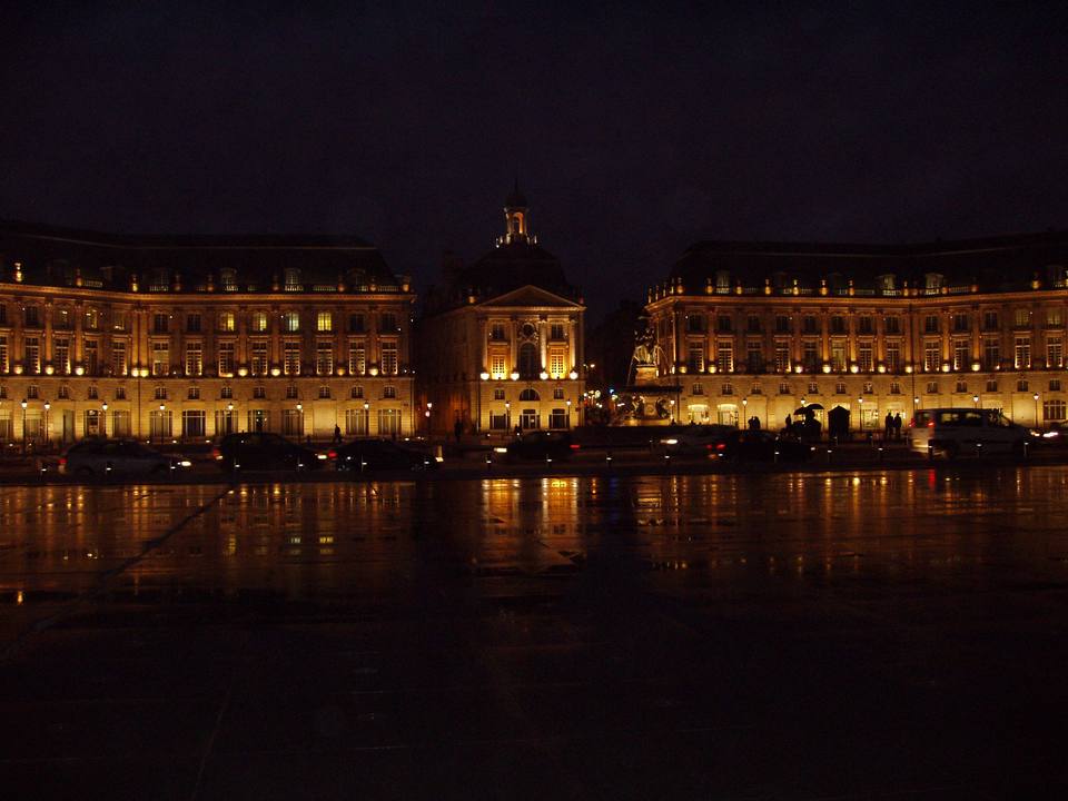 Bordeaux — travel photo of Bordeaux & the vineyards, France