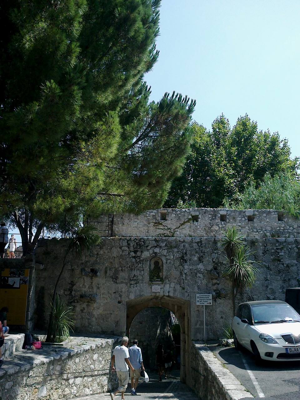 Saint-Paul-De-Vence Porte Sud — travel photo of Saint-Paul-de-Vence, Nice & the Côte d'Azur