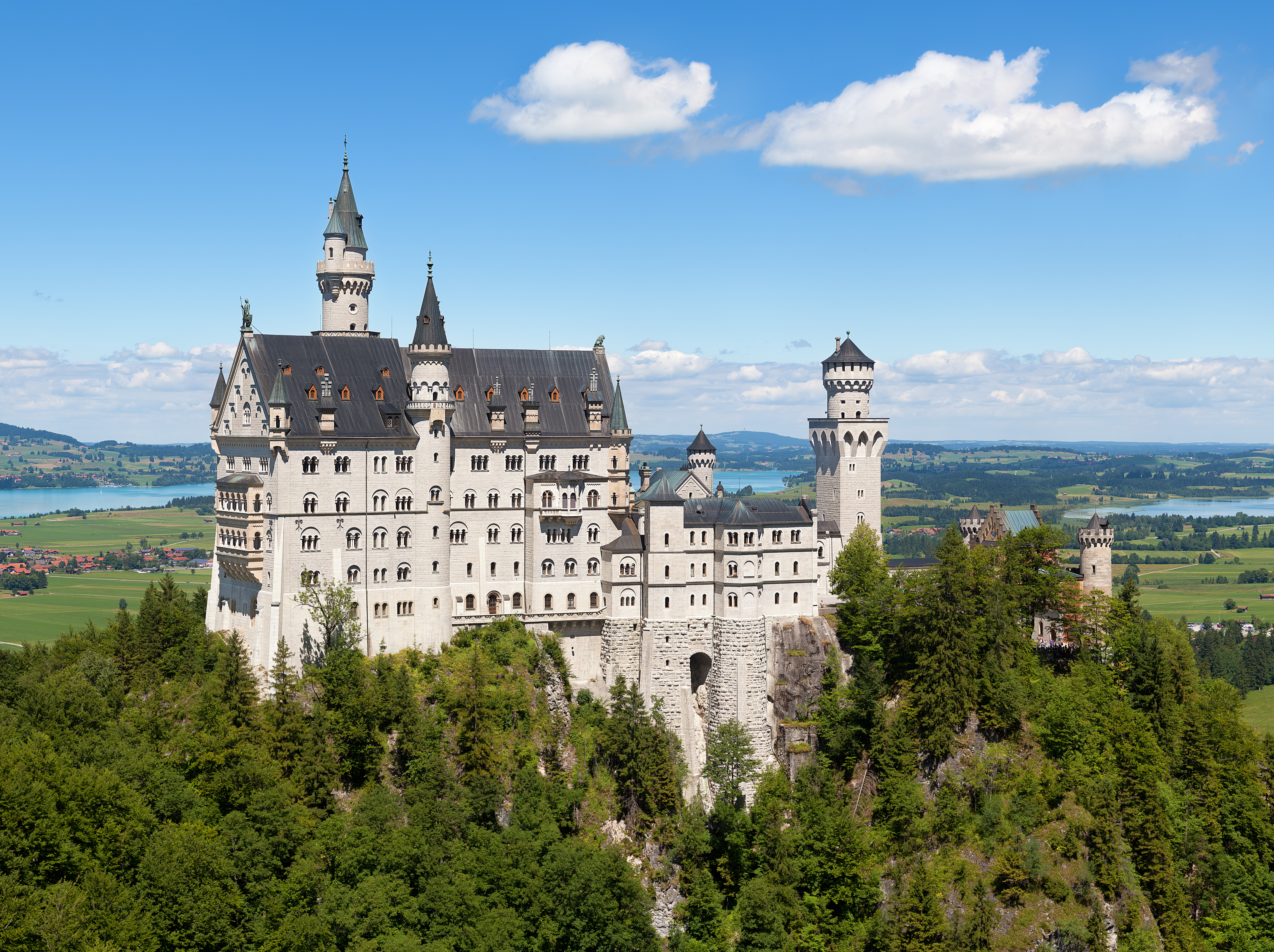 Neuschwanstein Castle — travel photo of Bavarian Alps & Neuschwanstein, Germany