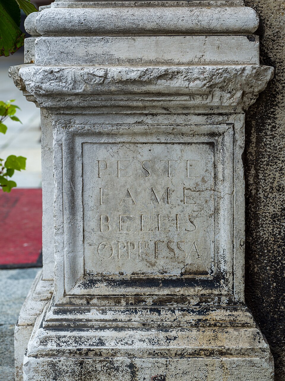 Monte di Pietà iscrizione PESTE Piazza Loggia Brescia — travel photo of Pietà, Valletta