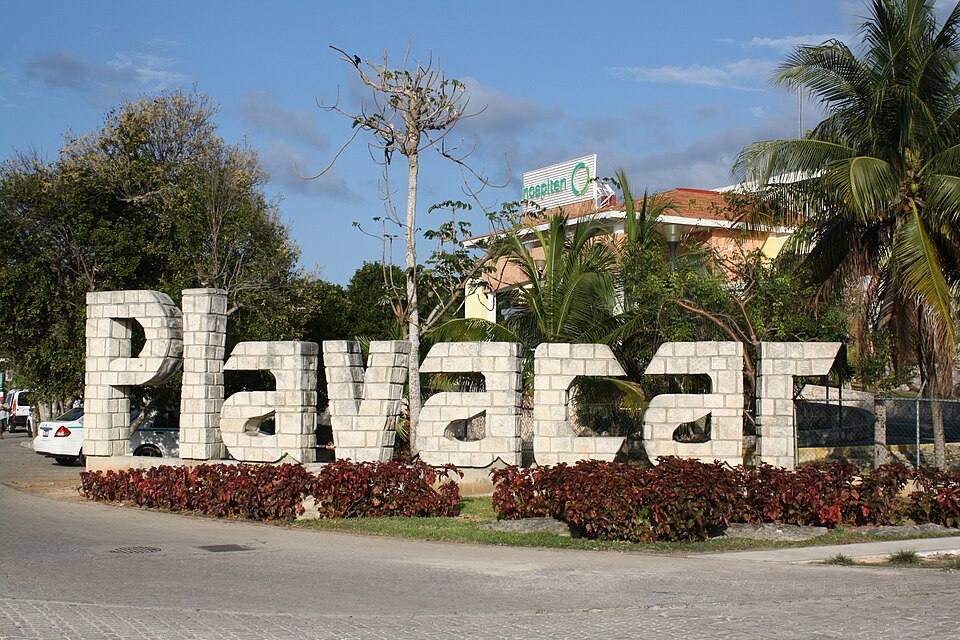 Main entrance to Playacar, Mar — travel photo of Playacar, Playa del Carmen