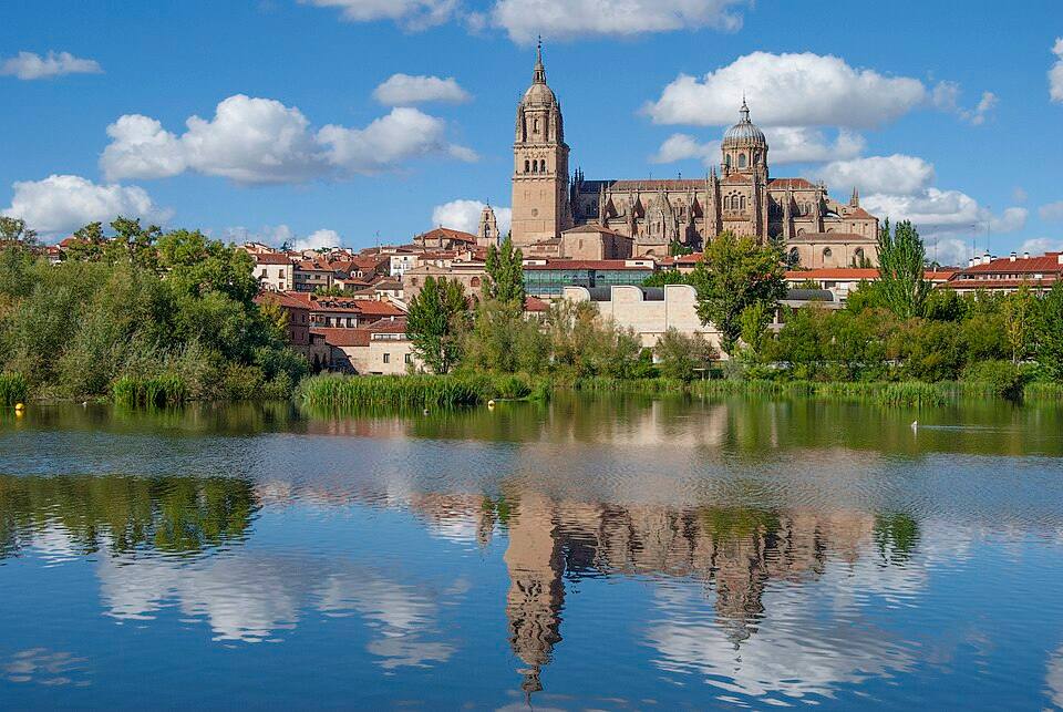 Reflejos de la Catedrales de Salamanca — travel photo of Salamanca