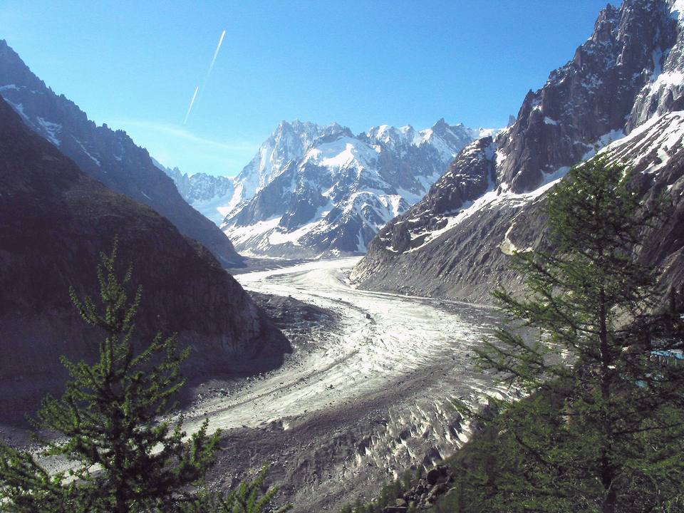 Chamonix-Mont-Blanc - Mer de Glace — travel photo of Mer de Glace, Chamonix & Mont Blanc