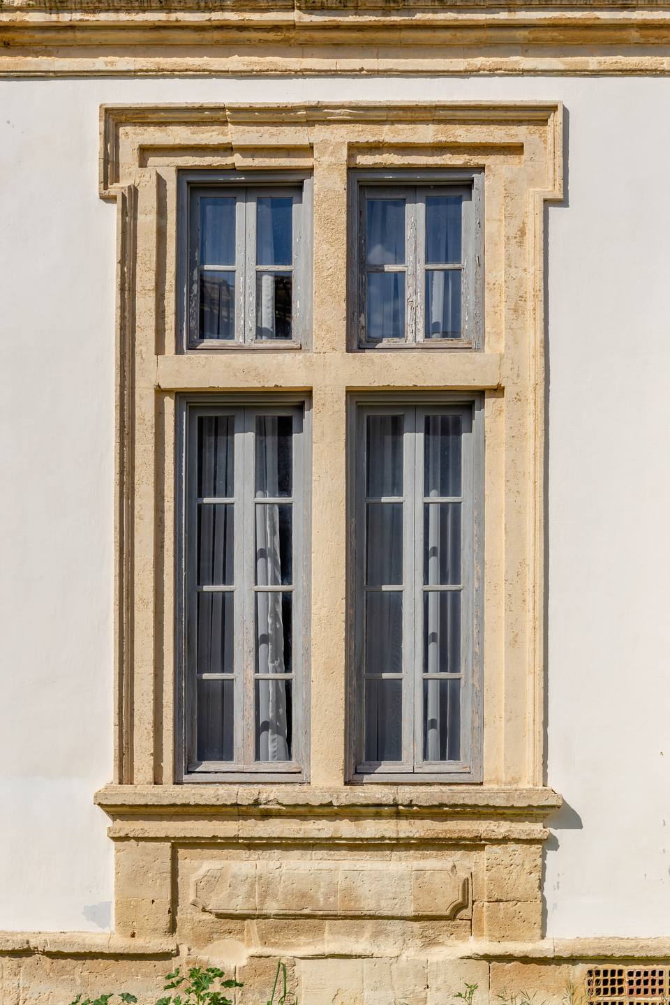Window of Armenian Church and Monastery Complex, North Nicosia, Cyprus — travel photo of North Nicosia, Nicosia