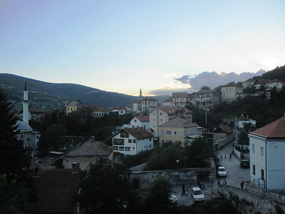 Travnik western panorama — travel photo of Travnik, Jajce