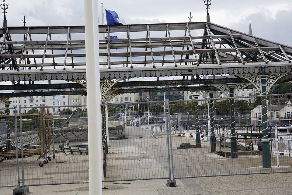 Dun Laoghaire Harbour ( ) (3) — travel photo of Dún Laoghaire & Sandycove, Dublin