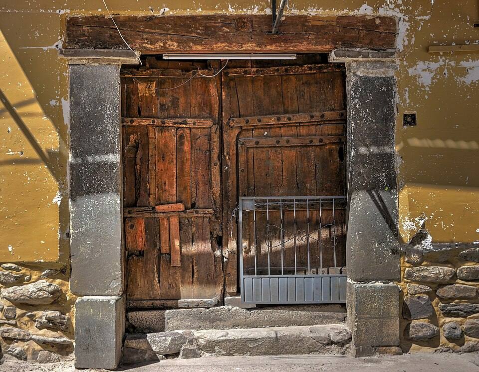 Calle Principal Ollantaytambo ( ) — travel photo of Ollantaytambo, Sacred Valley and Machu Picchu