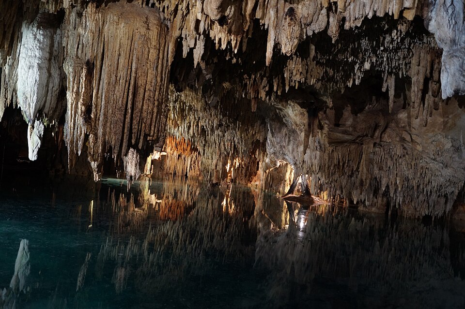 Cenote de Aktun Chen (3) — travel photo of Aktun Chen