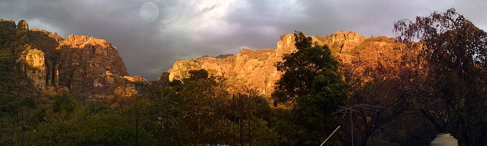 Amatlán de Quetzalcóatl, Morelos México — travel photo of Amatlán de Quetzalcóatl, Tepoztlán
