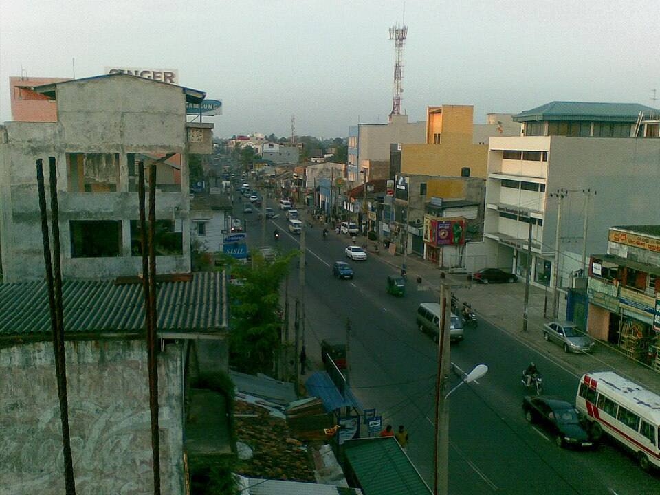Galle road, Mount lavinia — travel photo of Mount Lavinia, Colombo