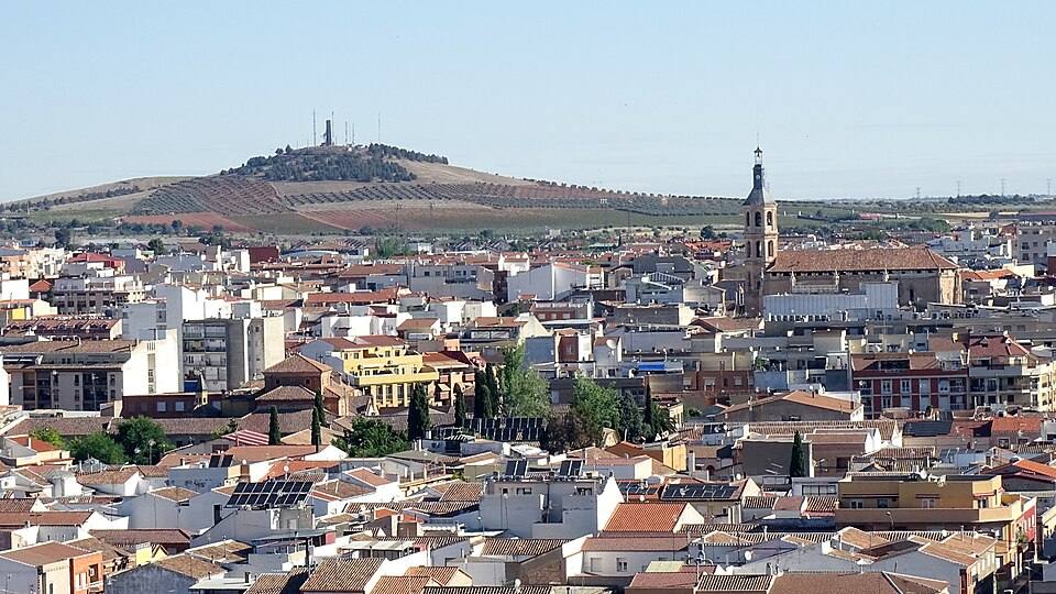 Vista de Valdepeñas (Ciudad Real) — travel photo of Valdepeñas, Ciudad Real