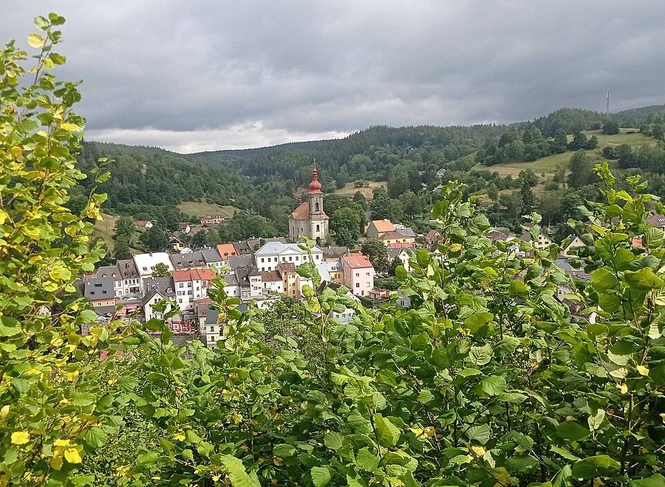 Bečov nad Teplou, north-west viewpoint — travel photo of Bečov nad Teplou, Karlovy Vary