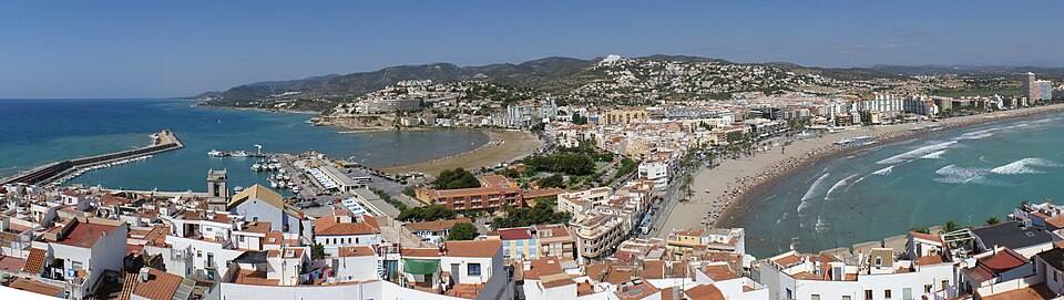 Vista panorámica de Peñíscola desde el castillo — travel photo of Peñíscola, Valencian Community