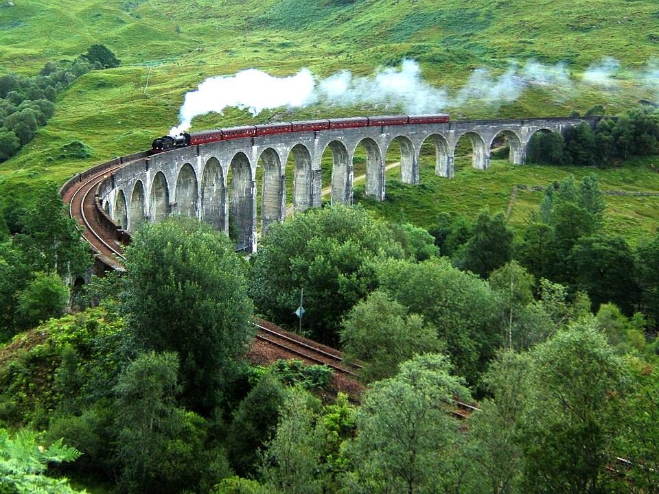 Glenfinnan Viaduct — travel photo of Glenfinnan