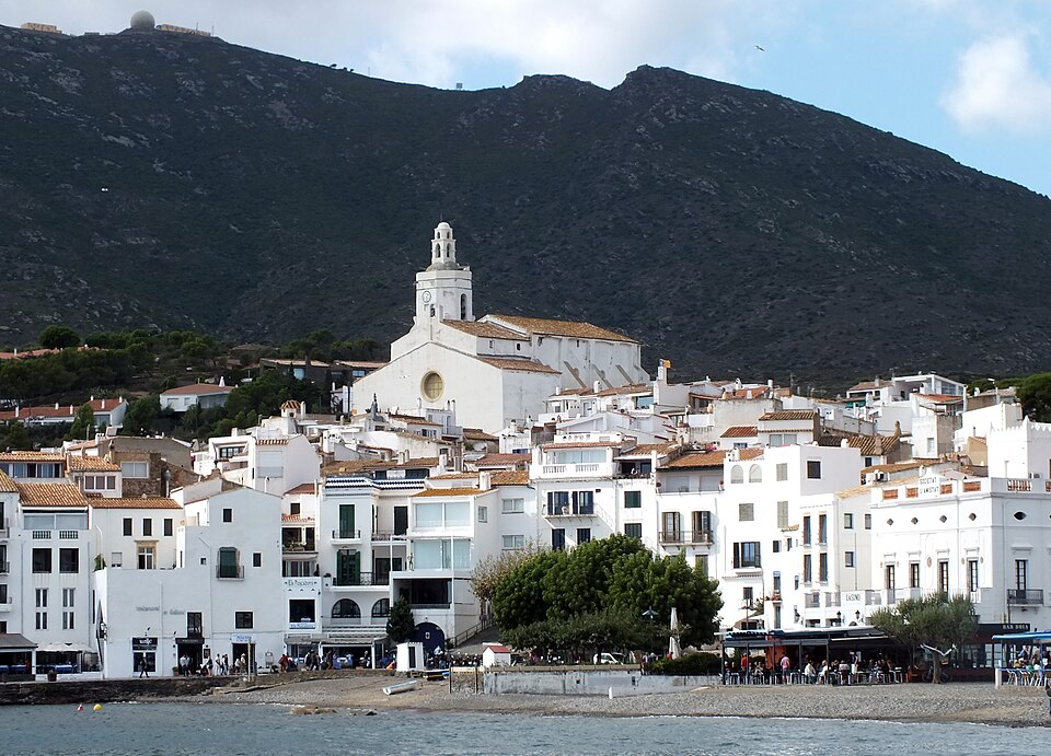 The church in Cadaqués, Catalonia, Spain — travel photo of Cadaqués, Catalonia