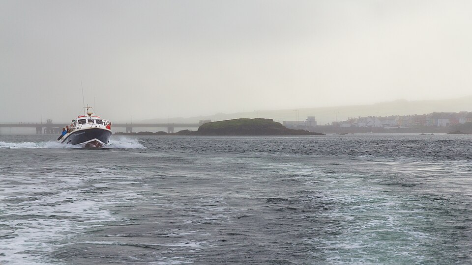 Portmagee channel and bridge to Valentia Island ( ) — travel photo of Portmagee & Valentia