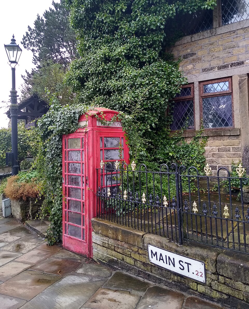 Phone box, Main Street Sun Street, Haworth, W Yorks — travel photo of Haworth, York & Yorkshire