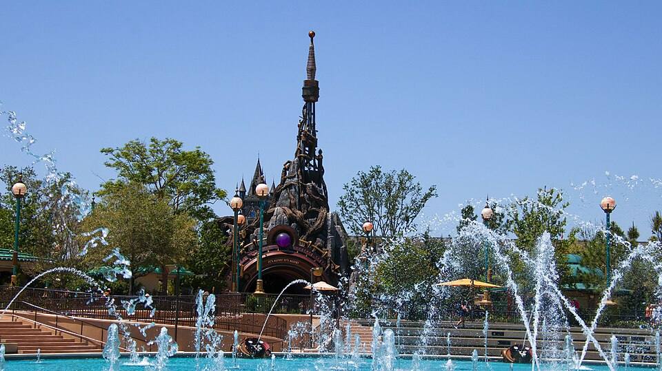 Portal of Dark Universe — travel photo of Dark Universe, Universal Epic Universe