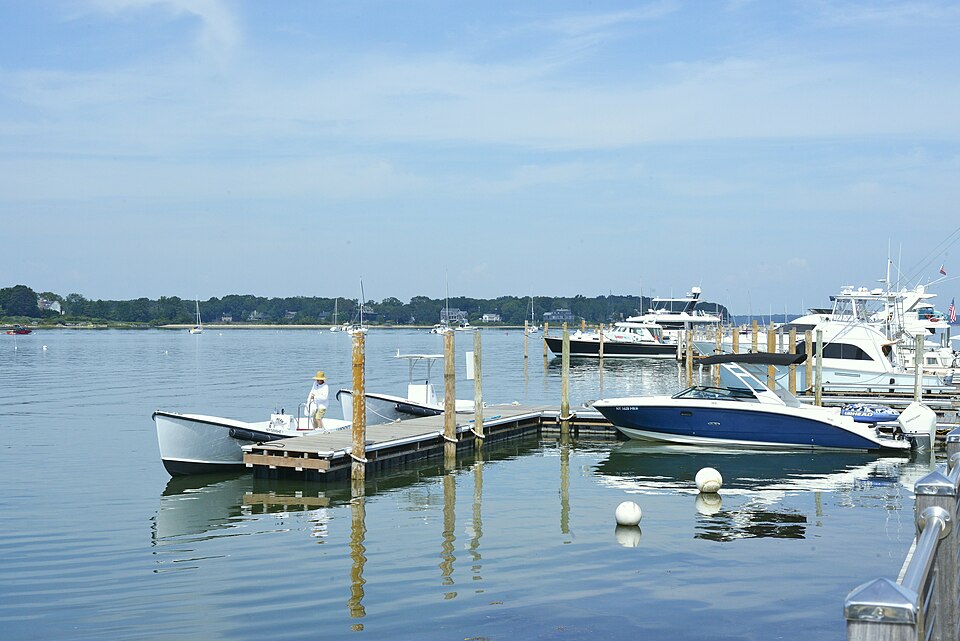 Puerto deportivo de Sag Harbor — travel photo of Sag Harbor, The Hamptons & Long Island