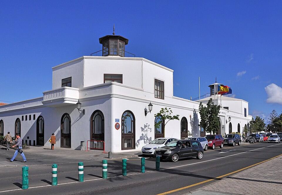 Lanzarote Arrecife Ayuntamiento R01 — travel photo of Arrecife, Canary Islands