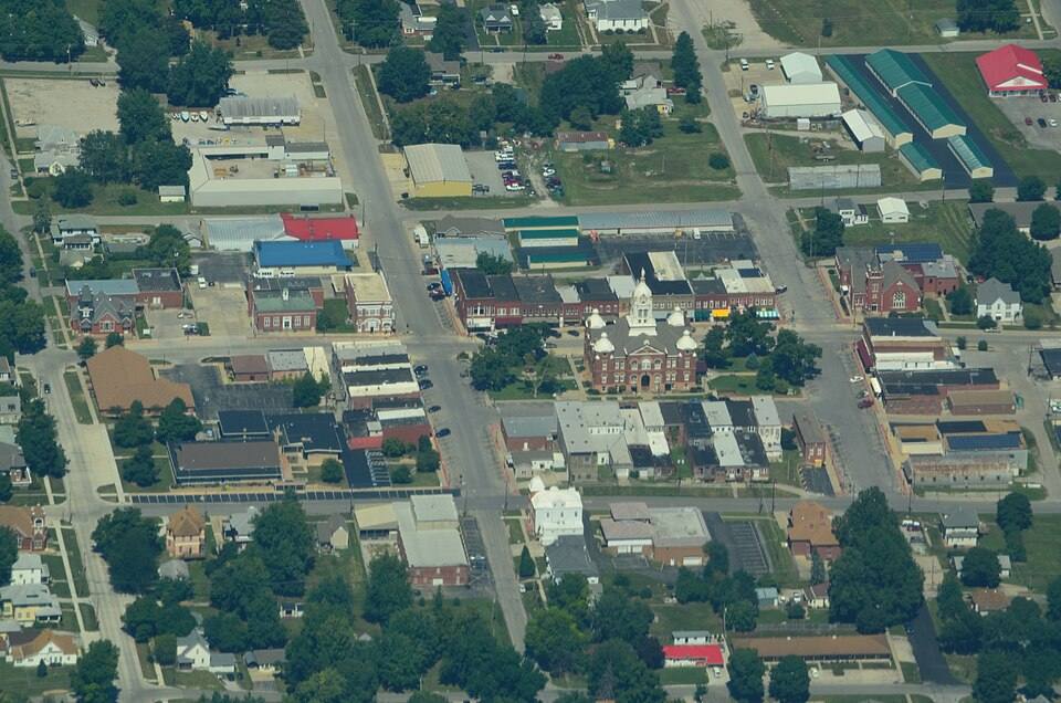 Aerial view of Savannah, Missouri 9-2 — travel photo of Savannah