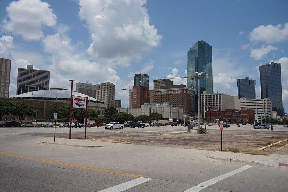 Fort Worth June (skyline) — travel photo of Fort Worth