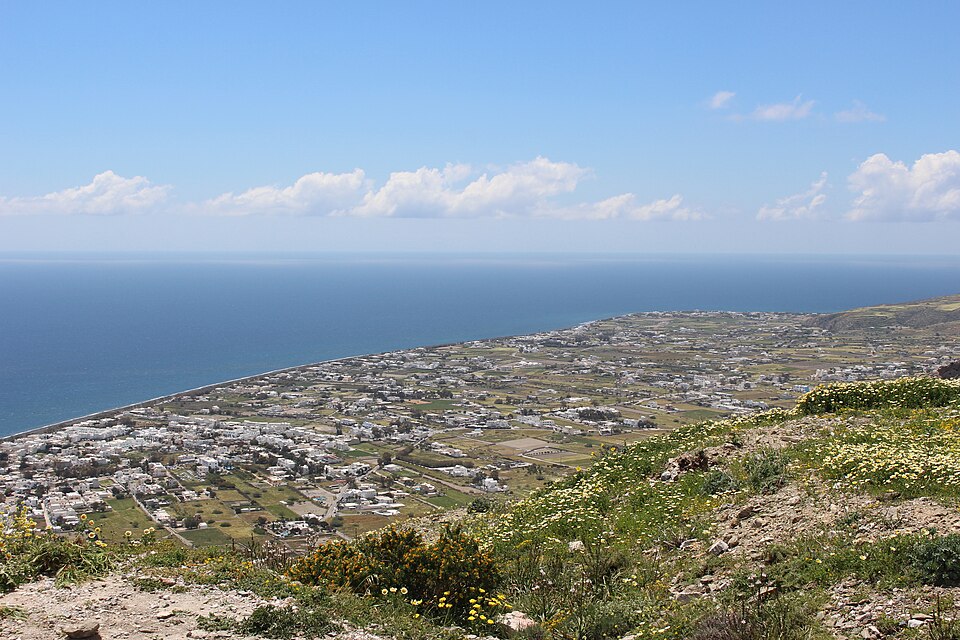 Perivolos (Santorini) — travel photo of Perissa & Perivolos, Santorini