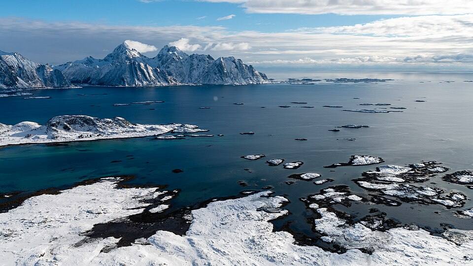 View from Hornstinden toward Henningsvær, Lofoten, Norway — travel photo of Henningsvær, Lofoten