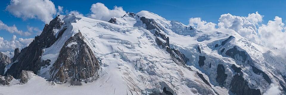 Panorama of Mont Blanc du Tacul, Mont Maudit and Mont Blanc from Aiguille du Midi, Chamonix, Haute-Savoie — travel photo of Chamonix & Mont Blanc, France