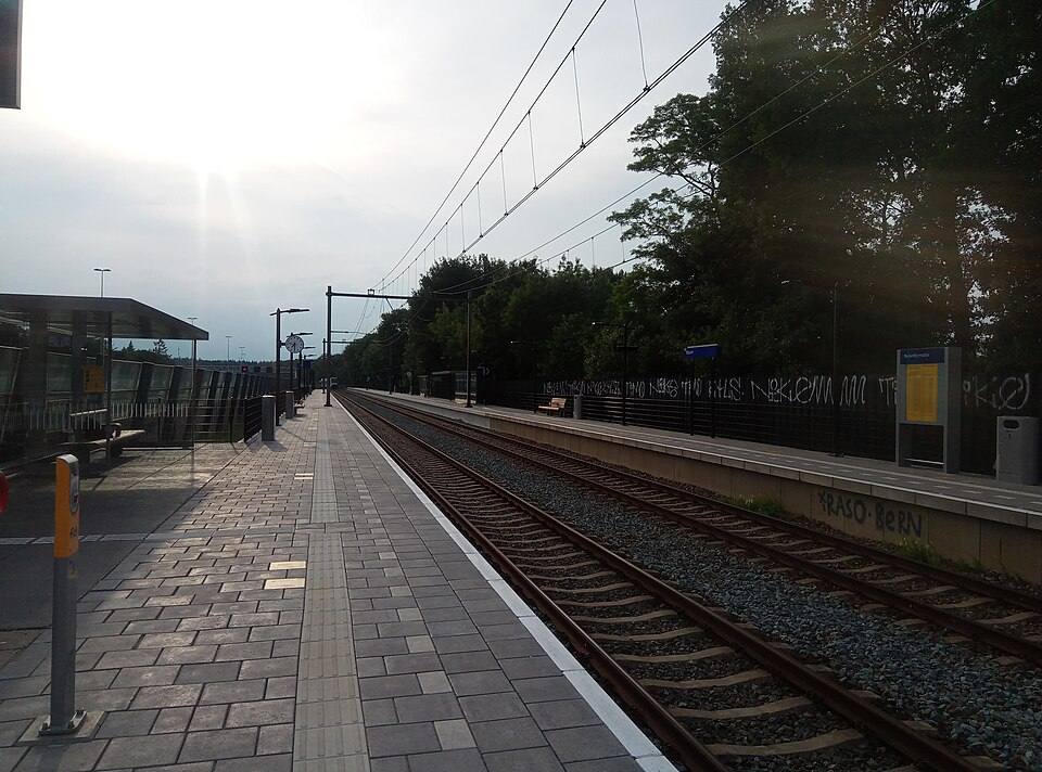 Train station Maarn The Netherlands jun — travel photo of The Netherlands