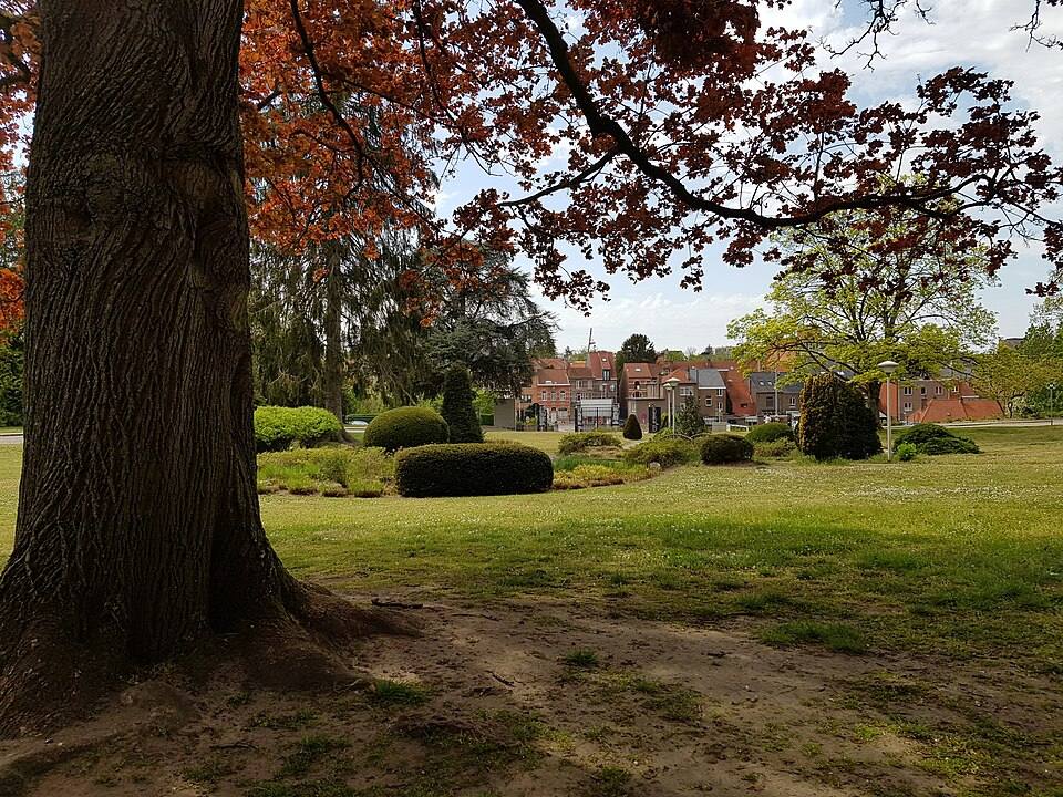 Heilig Hartinstituut Heverlee, view of Naamsesteenweg — travel photo of Heverlee, Leuven