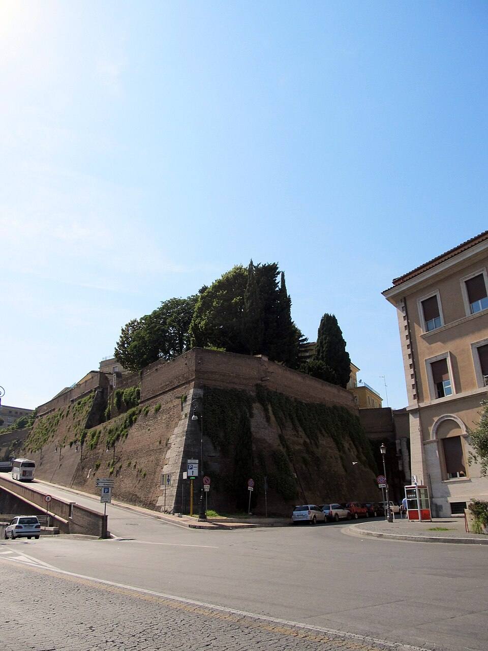 Leonine Walls Section ( ) — travel photo of Leonine Walls
